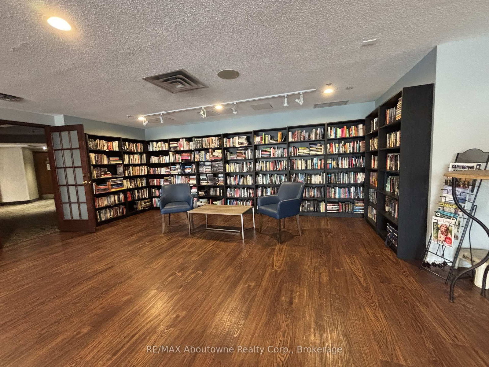 2511 Lakeshore Road W • #406 • Oakville, ON photo 33