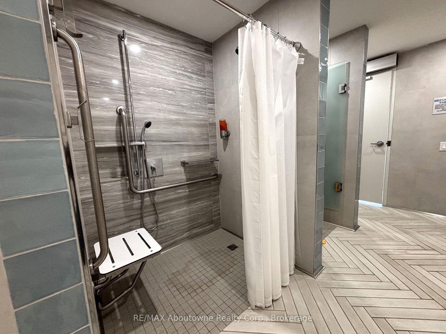 2511 Lakeshore Road W • #406 • Oakville, ON photo 38