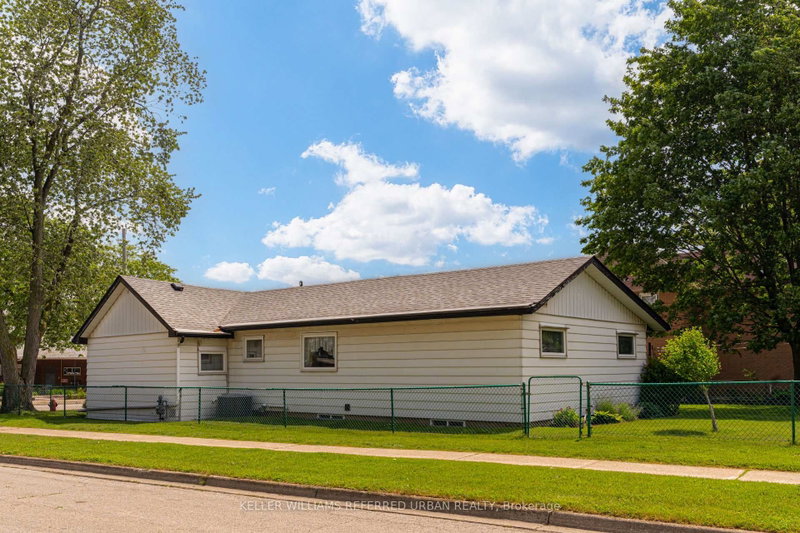 1300 Meredith Avenue