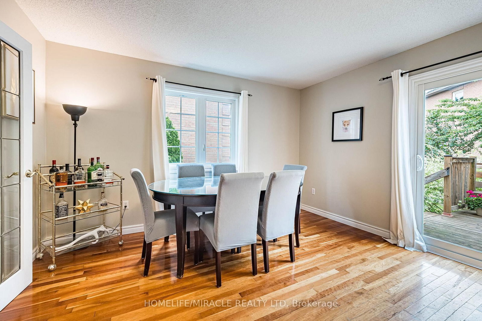 2447 New Wood Drive • Oakville, ON photo 10