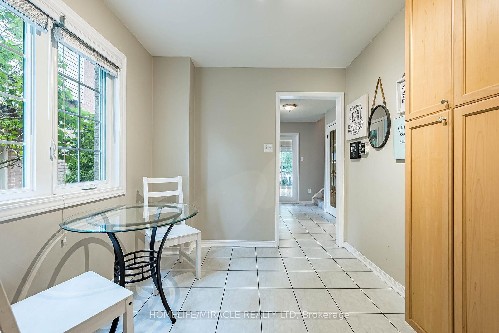 2447 New Wood Drive • Oakville, ON photo 13