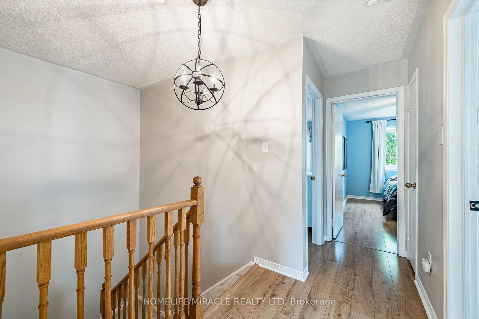 2447 New Wood Drive • Oakville, ON photo 17