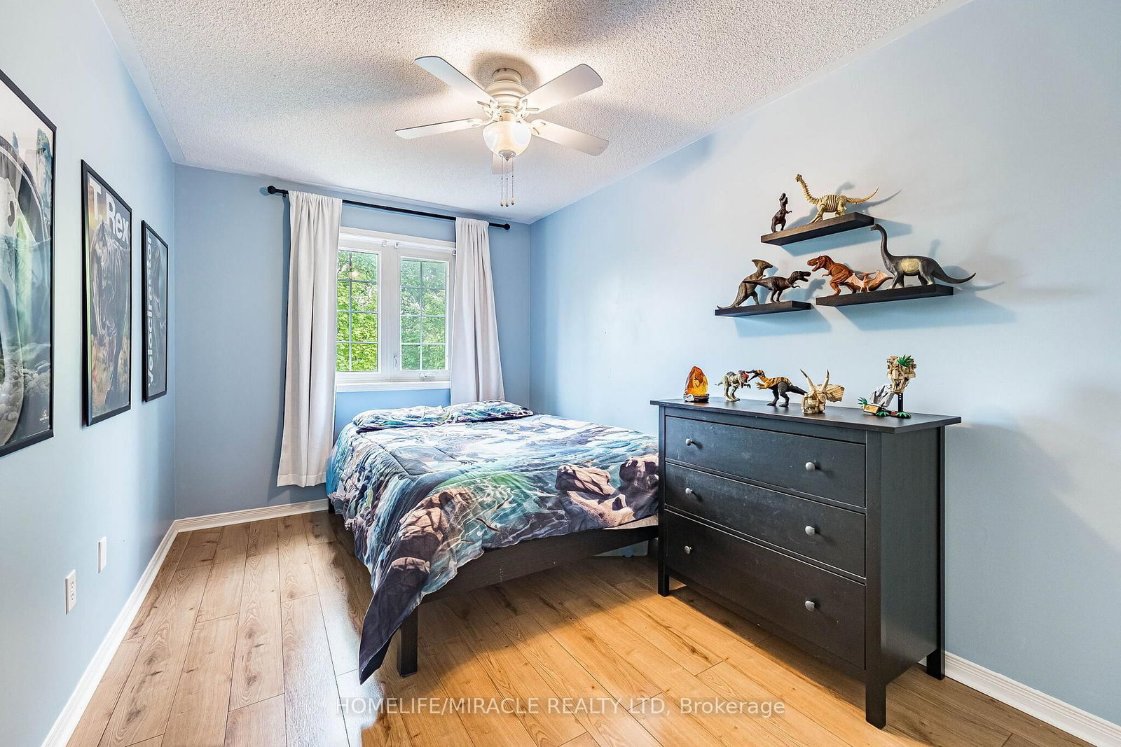 2447 New Wood Drive • Oakville, ON photo 21