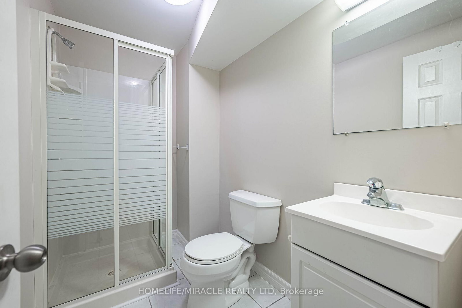 2447 New Wood Drive • Oakville, ON photo 32