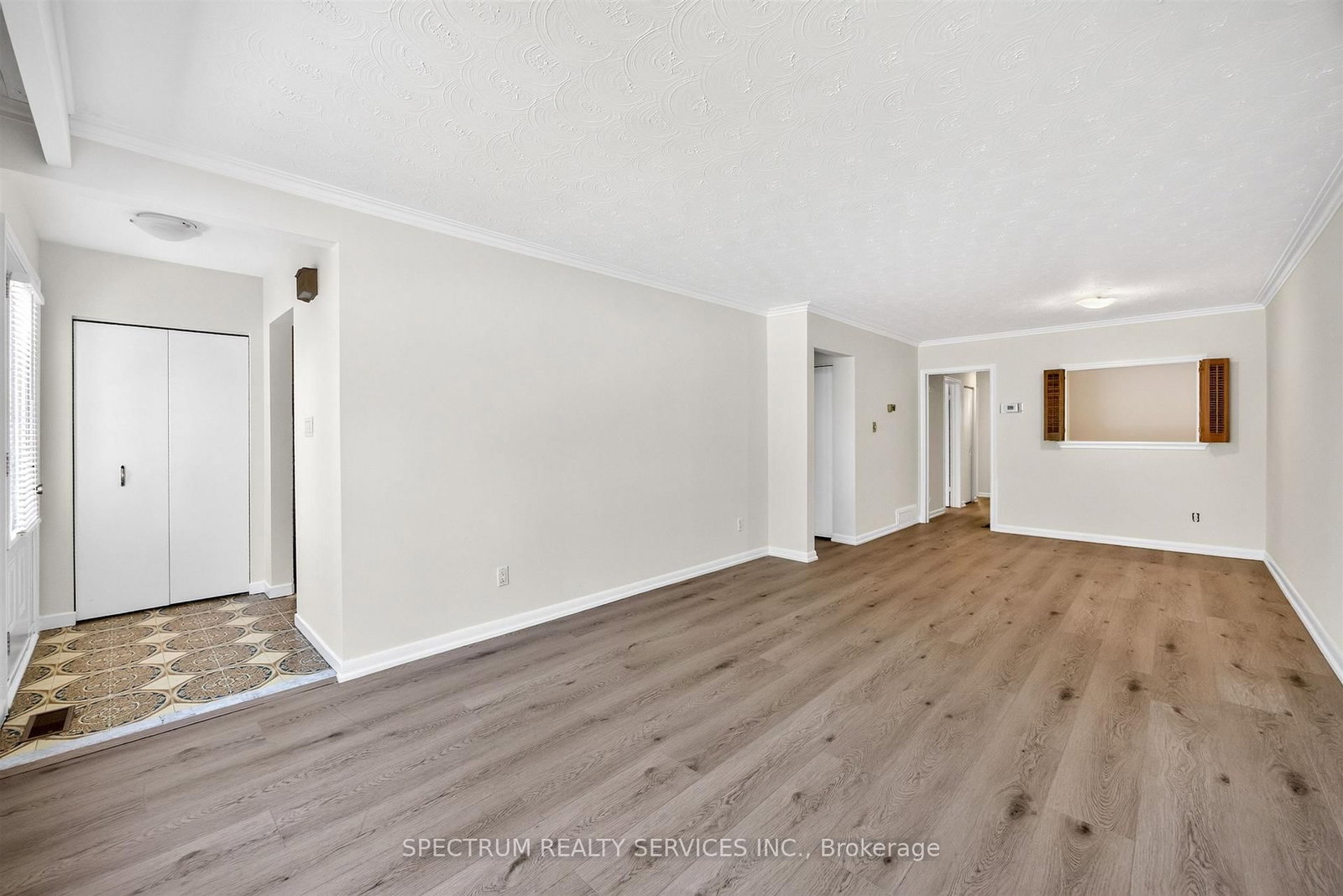 37 Newlin Crescent • Toronto, ON photo 15