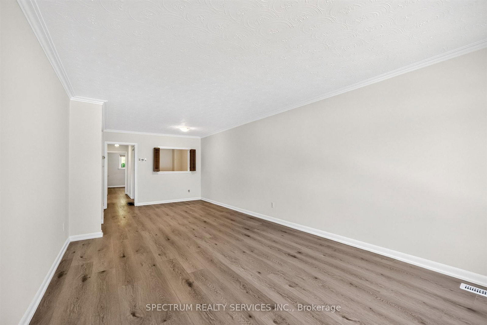 37 Newlin Crescent • Toronto, ON photo 19