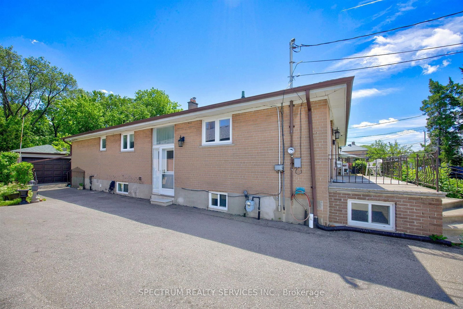 37 Newlin Crescent • Toronto, ON photo 49