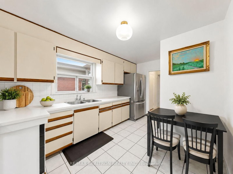 9 Clevedon Toronto,ON M3M 1M3 — Photo 13