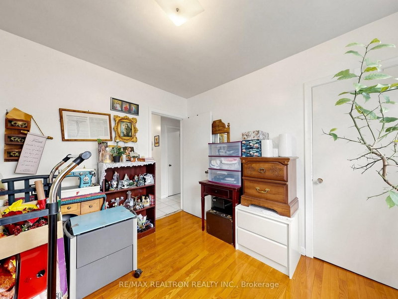 9 Clevedon Toronto,ON M3M 1M3 — Photo 21