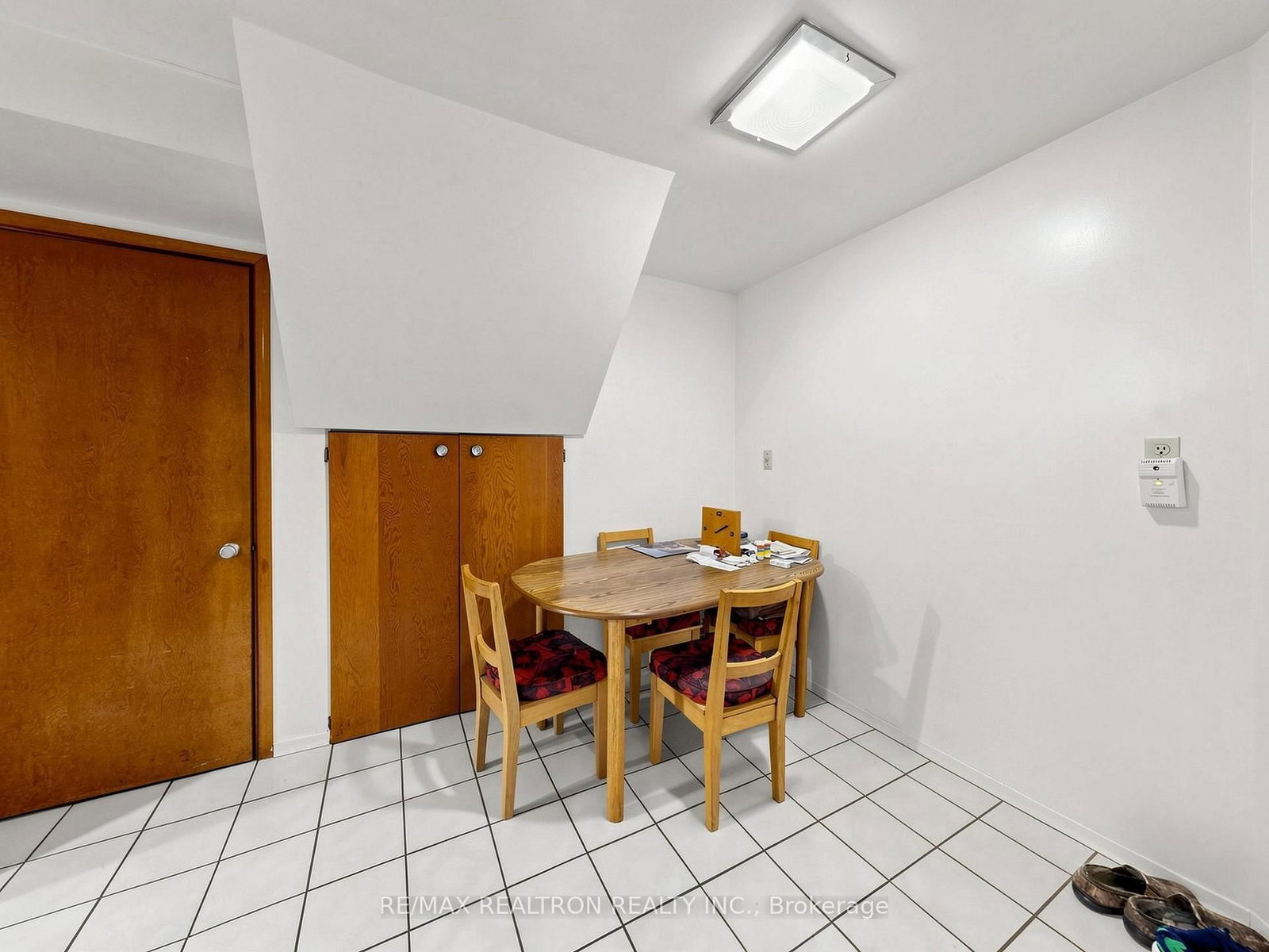 9 Clevedon Street E • Toronto, ON photo 27