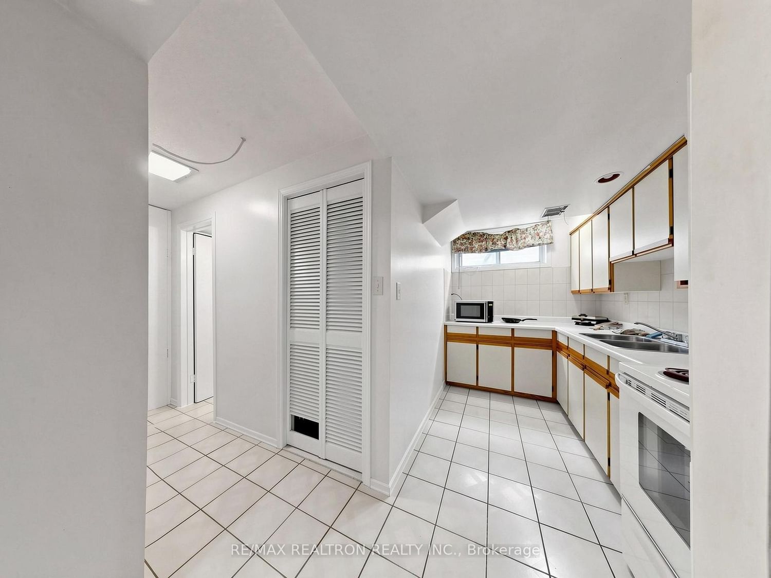 9 Clevedon Street E • Toronto, ON photo 28