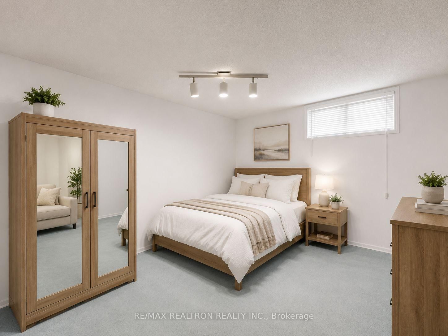 9 Clevedon Street E • Toronto, ON photo 33