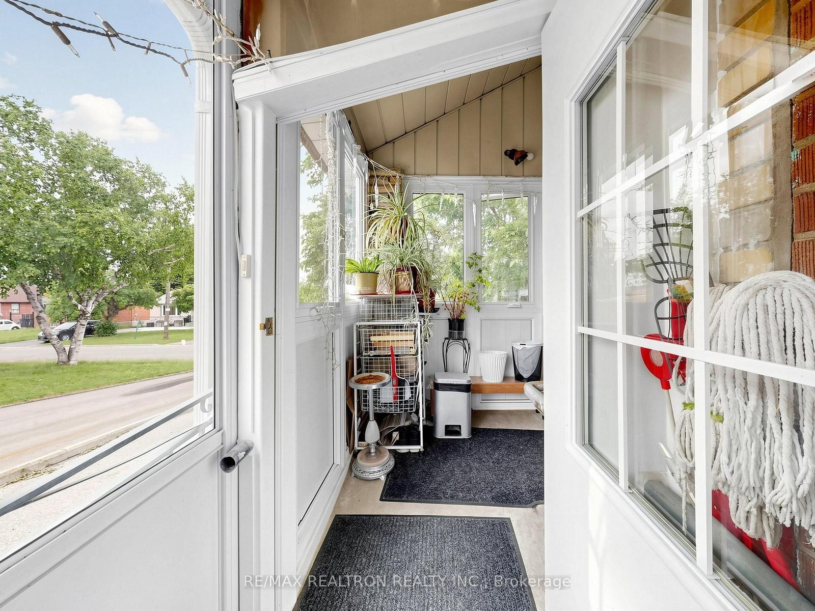 9 Clevedon Street E • Toronto, ON photo 45