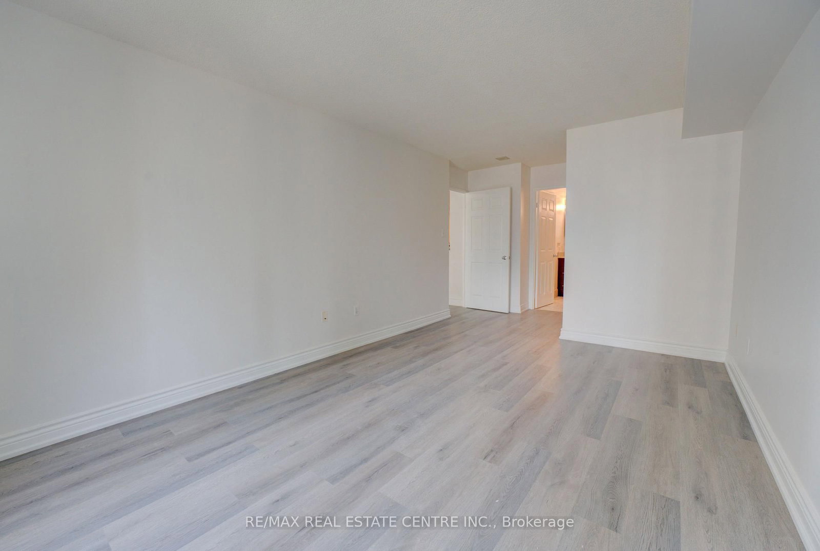 325 Webb Drive • #1405 • Mississauga, ON photo 18