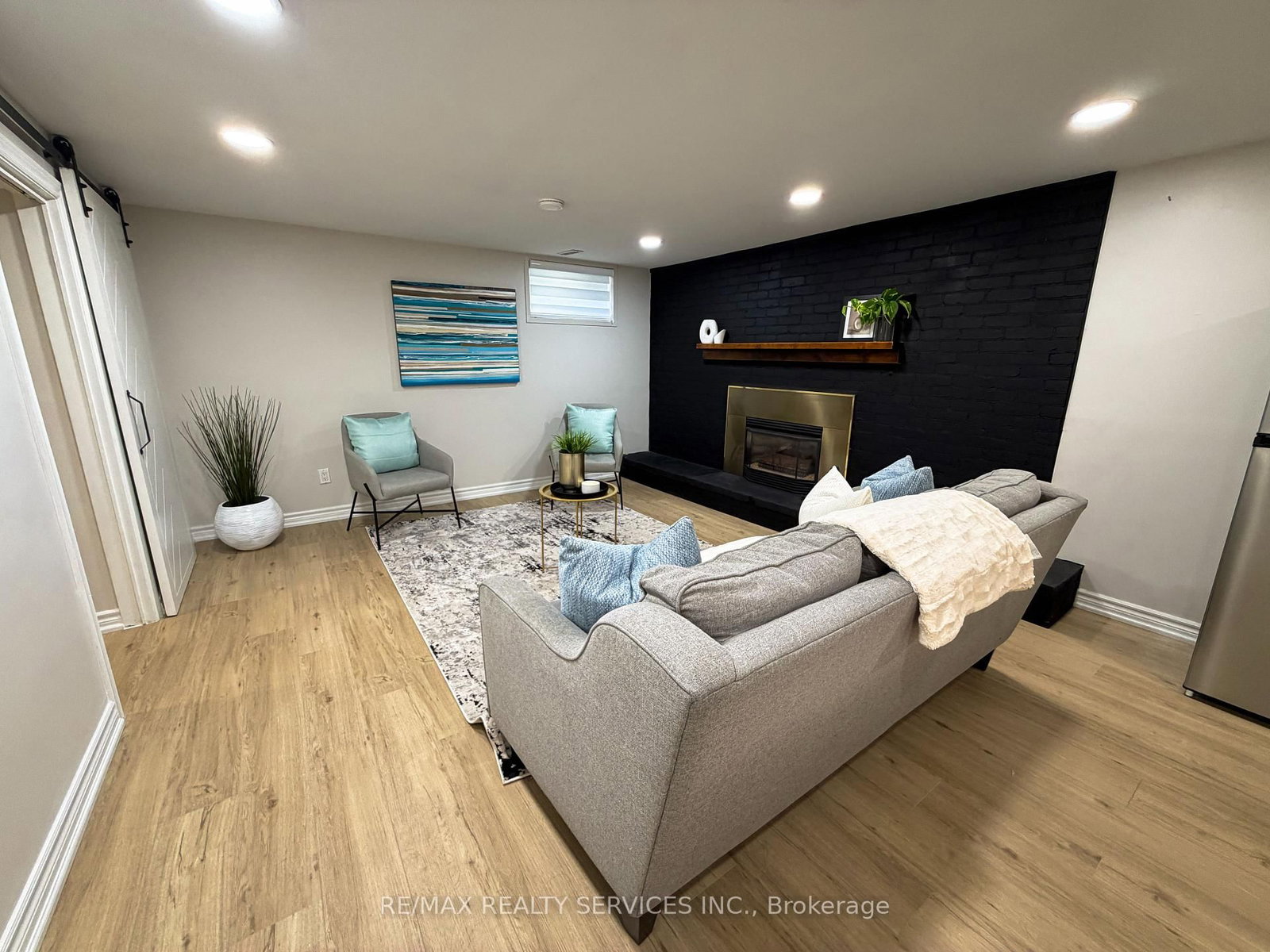238 Laurier Avenue • Milton, ON photo 21