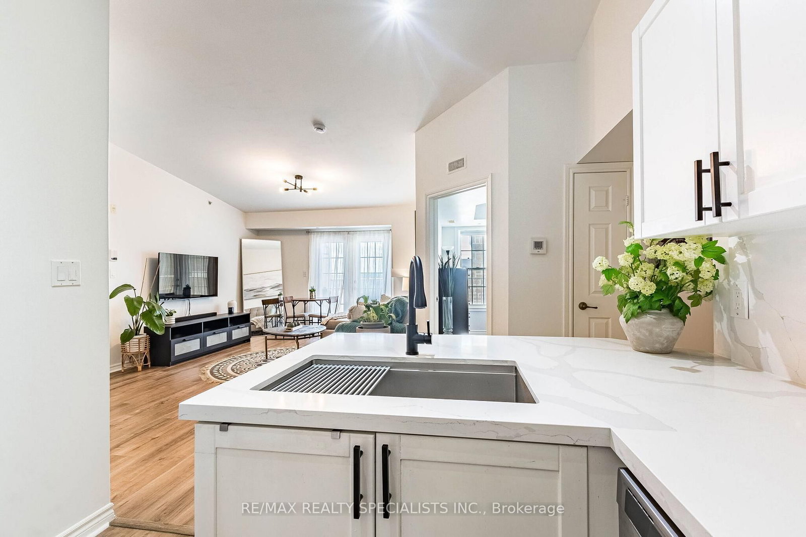 1480 Bishops Gate • #406 • Oakville, ON photo 18