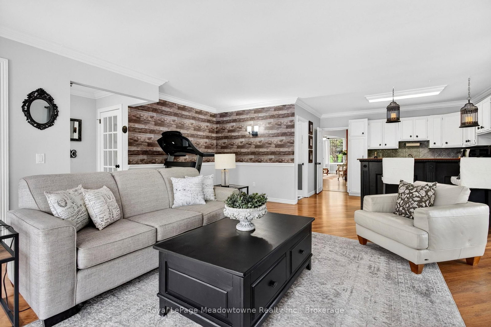 53 CAMPBELL Avenue E • Milton, ON photo 17