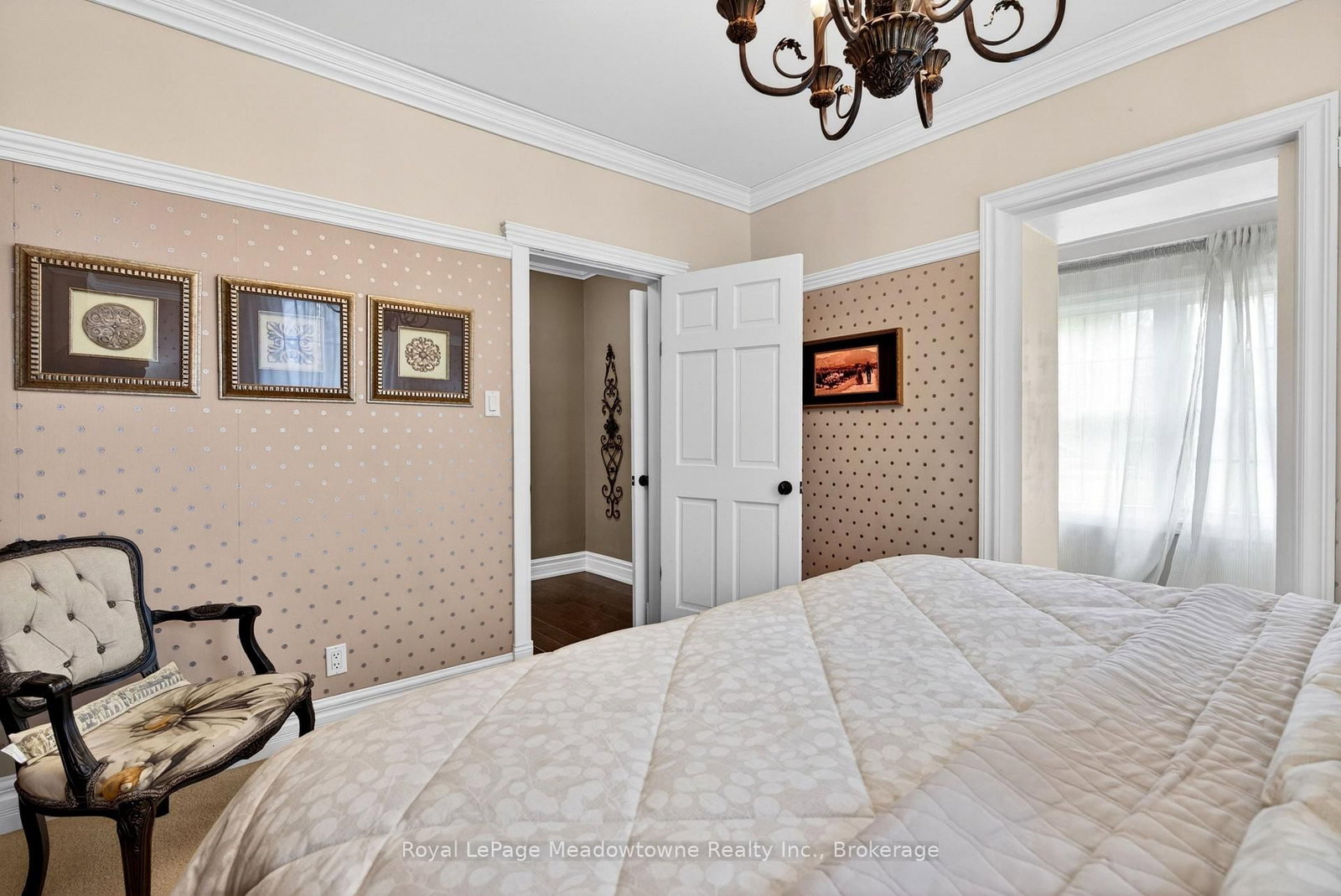 53 CAMPBELL Avenue E • Milton, ON photo 25