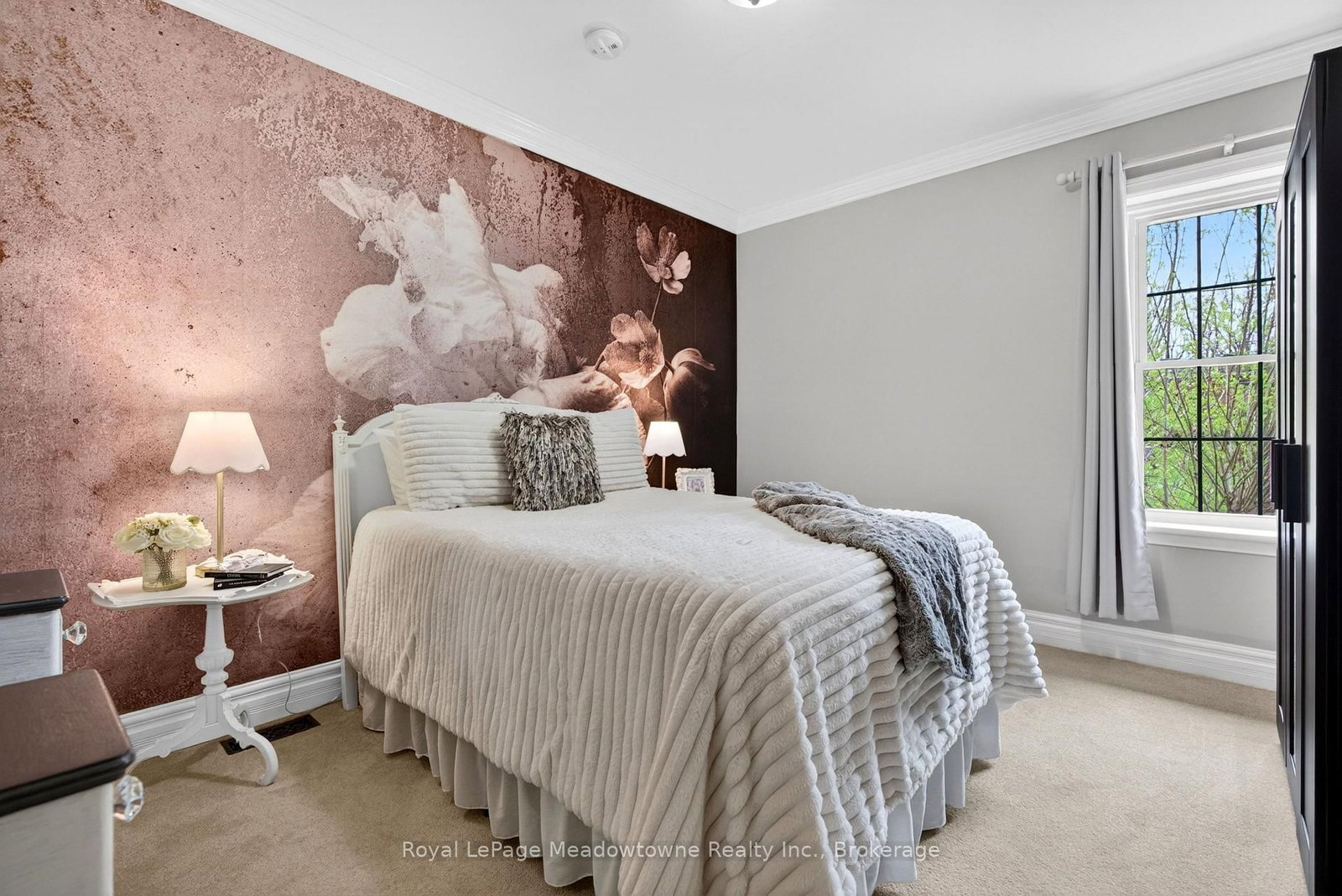 53 CAMPBELL Avenue E • Milton, ON photo 27