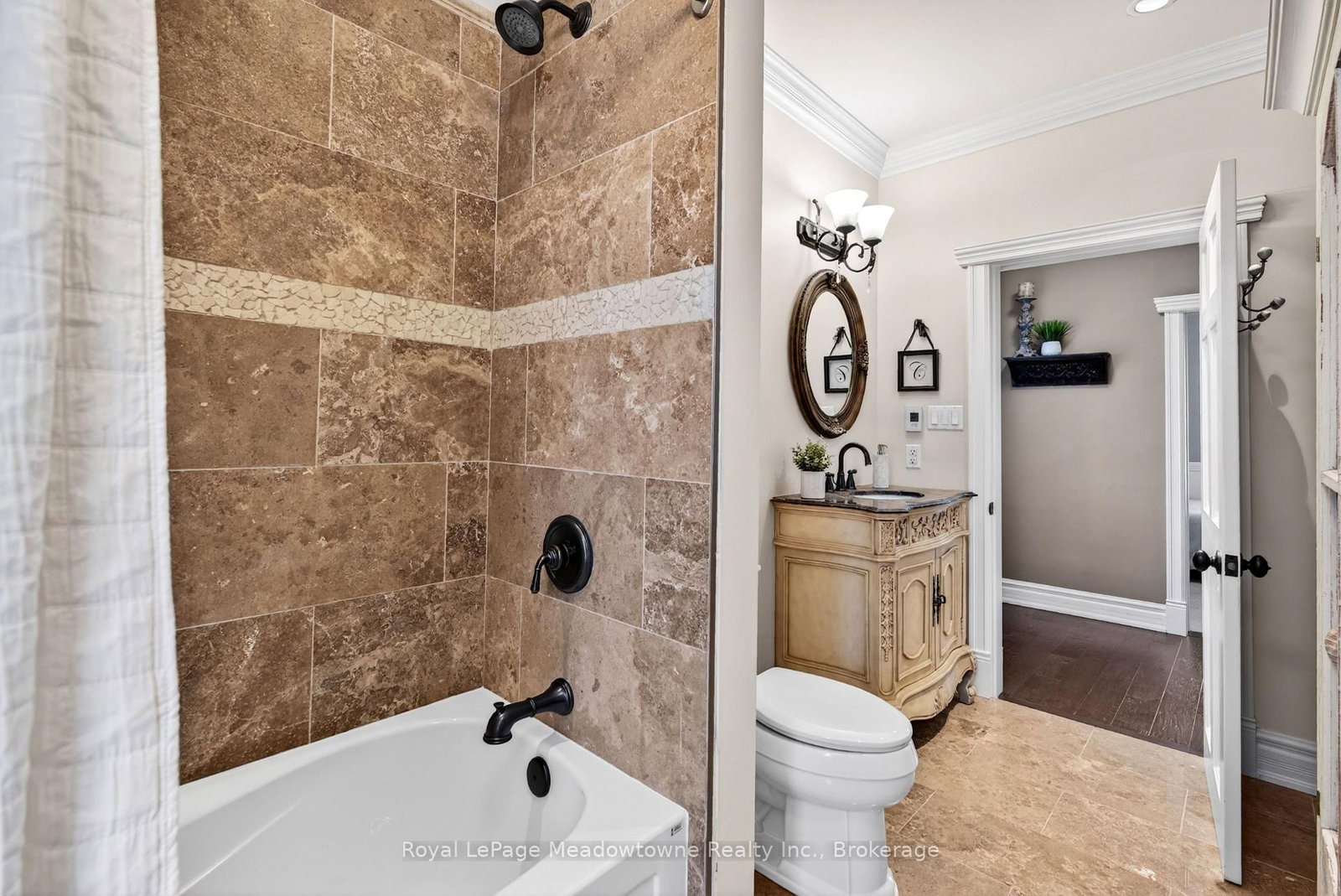 53 CAMPBELL Avenue E • Milton, ON photo 31