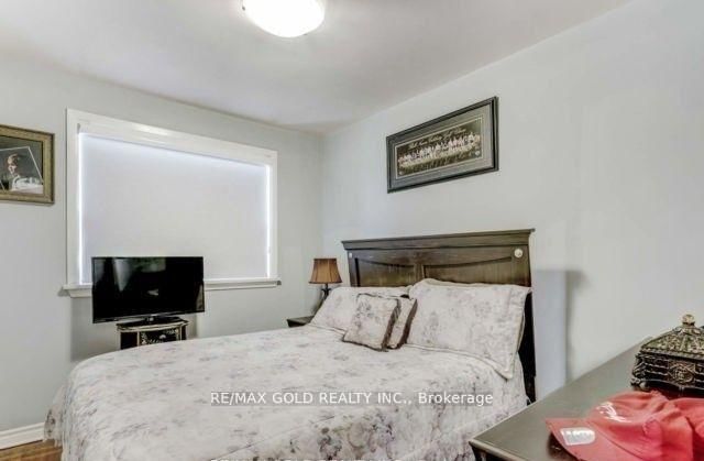 6 Monaco Court • Toronto, ON photo 17
