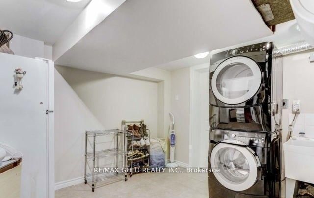 6 Monaco Court • Toronto, ON photo 25