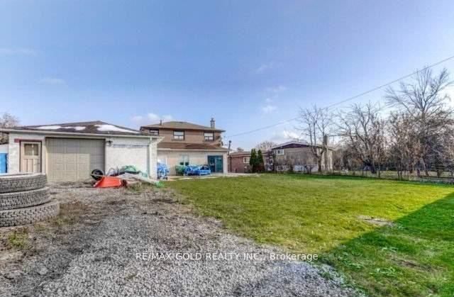 6 Monaco Court • Toronto, ON photo 31
