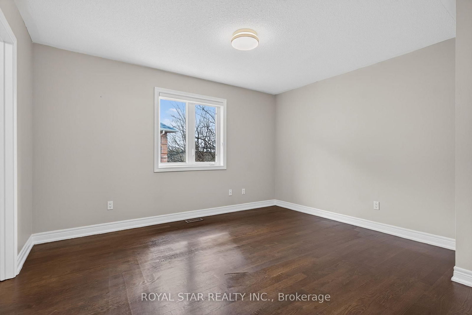 10 Solidarity Court • Brampton, ON photo 15