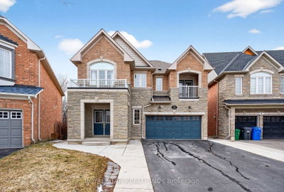 10 Solidarity Court • Brampton, ON photo 2