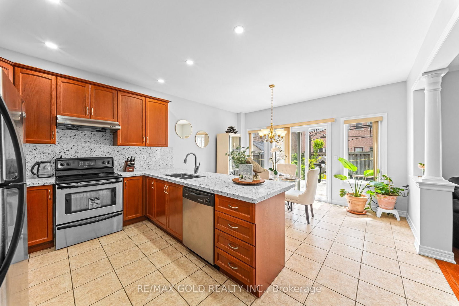 14 Dovehaven Crescent • Brampton, ON photo 11