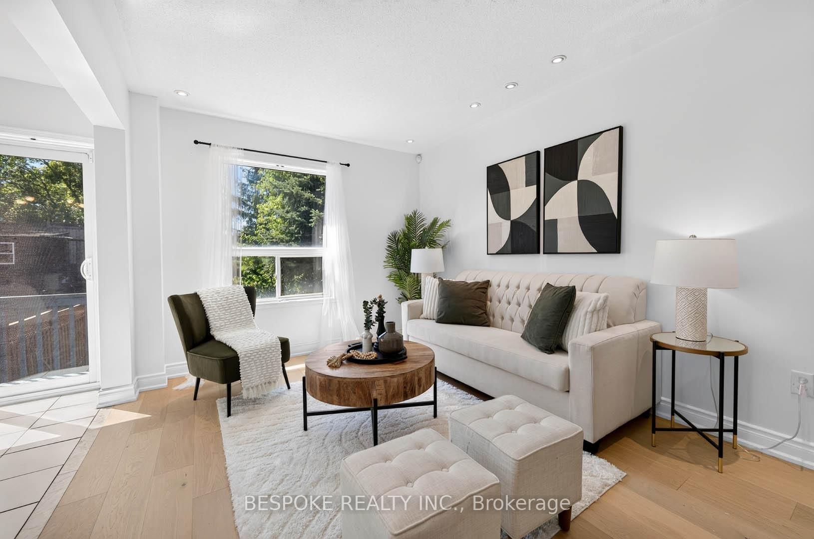95 West Oak Crescent