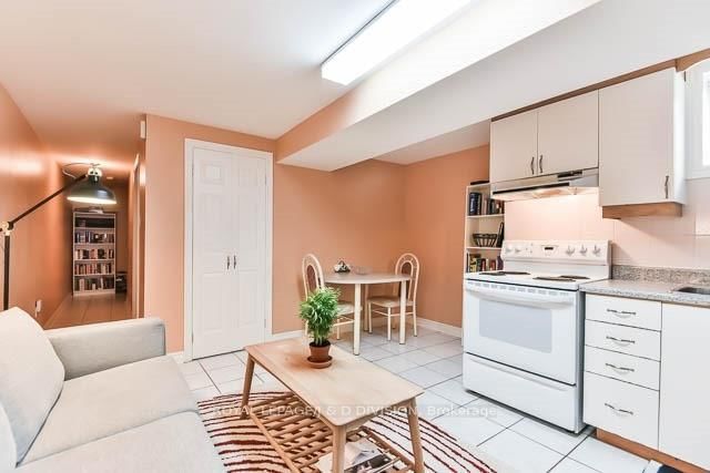 482 Concord Avenue, Unit Basement