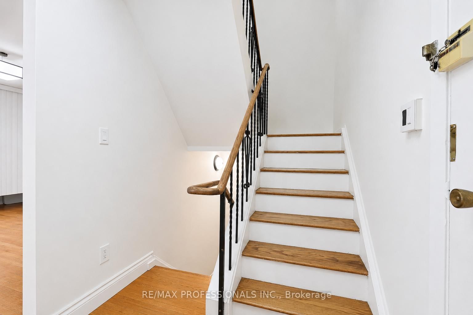 160 Carsbrooke Road • #20 • Toronto, ON photo 14