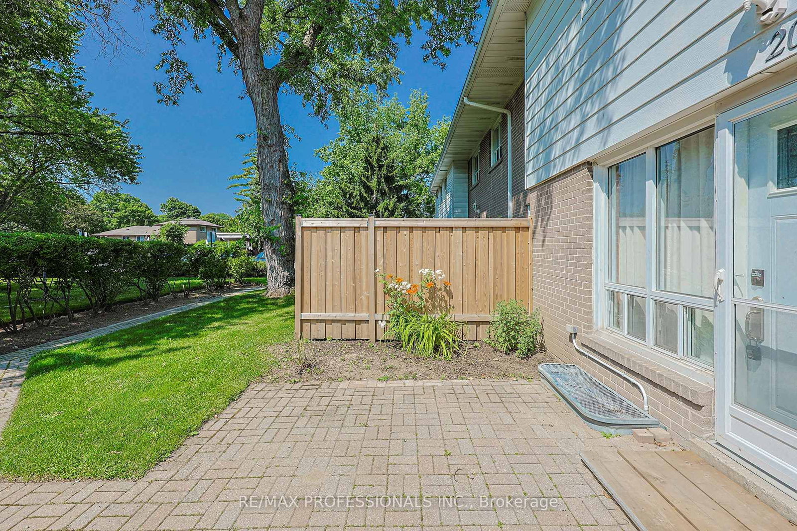 160 Carsbrooke Road • #20 • Toronto, ON photo 32