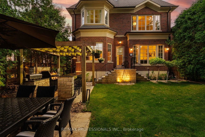 77 Haliburton Avenue
