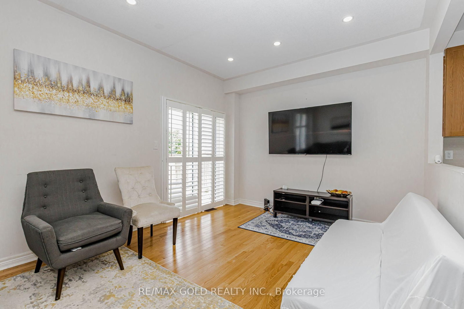 566 Bessborough Drive • Milton, ON photo 15