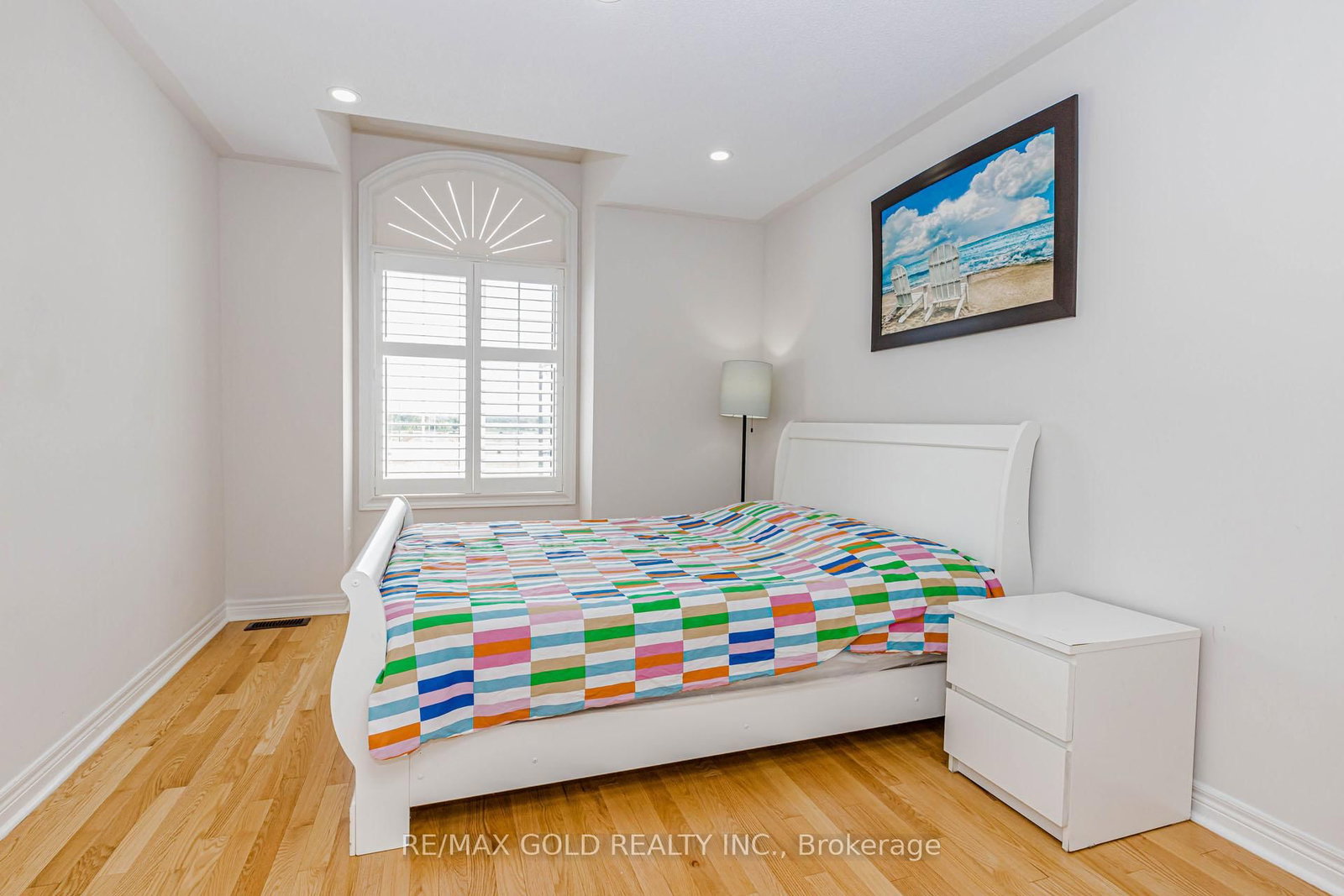 566 Bessborough Drive • Milton, ON photo 29