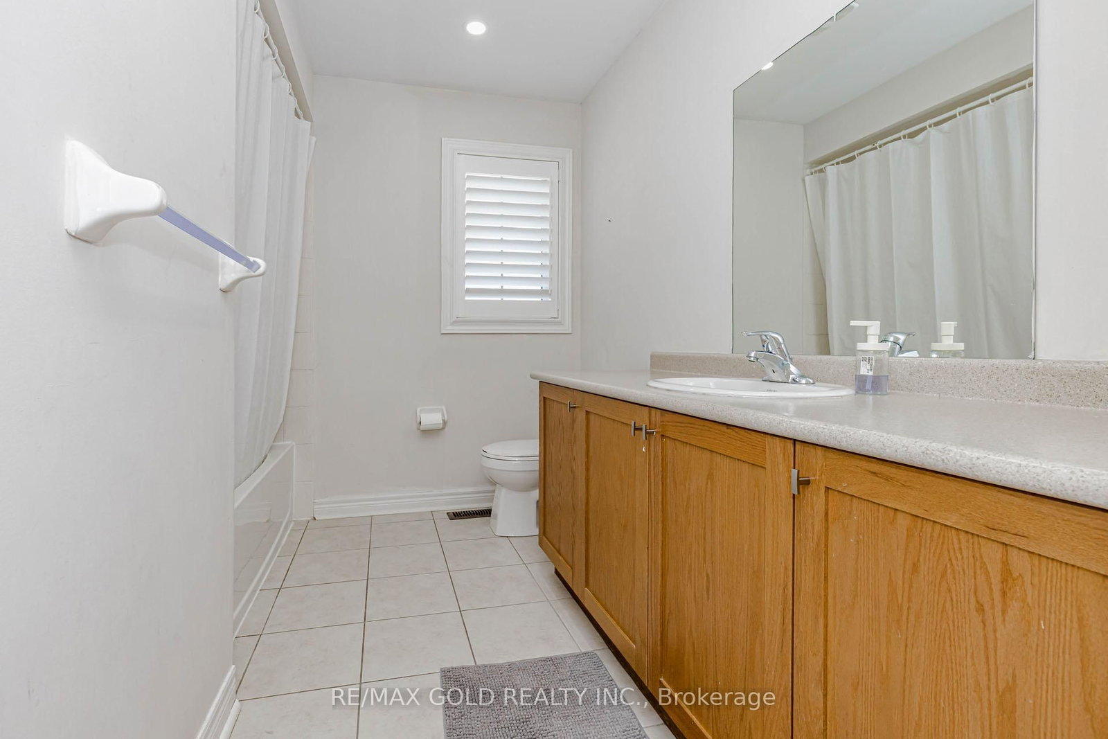 566 Bessborough Drive • Milton, ON photo 31