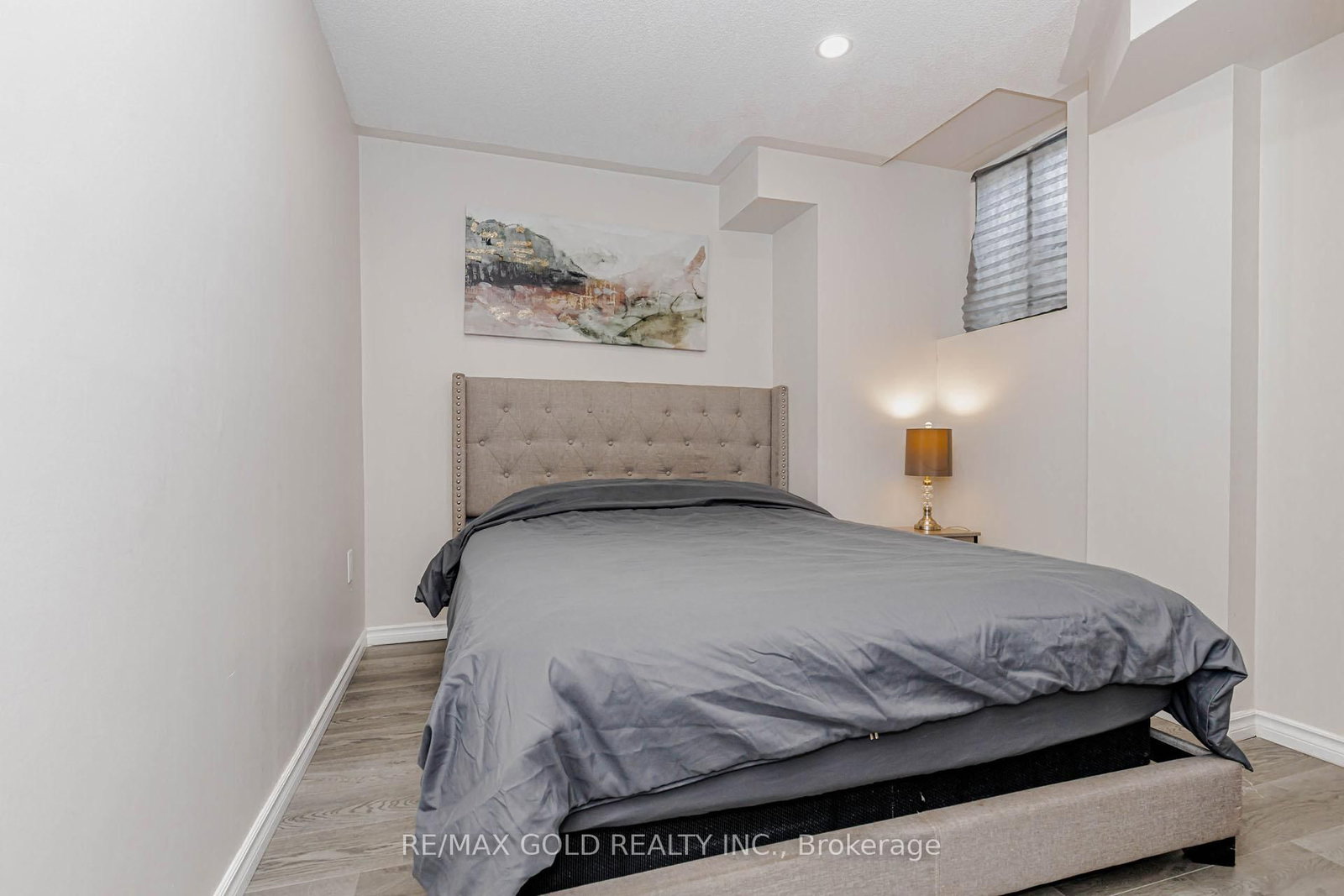 566 Bessborough Drive • Milton, ON photo 44