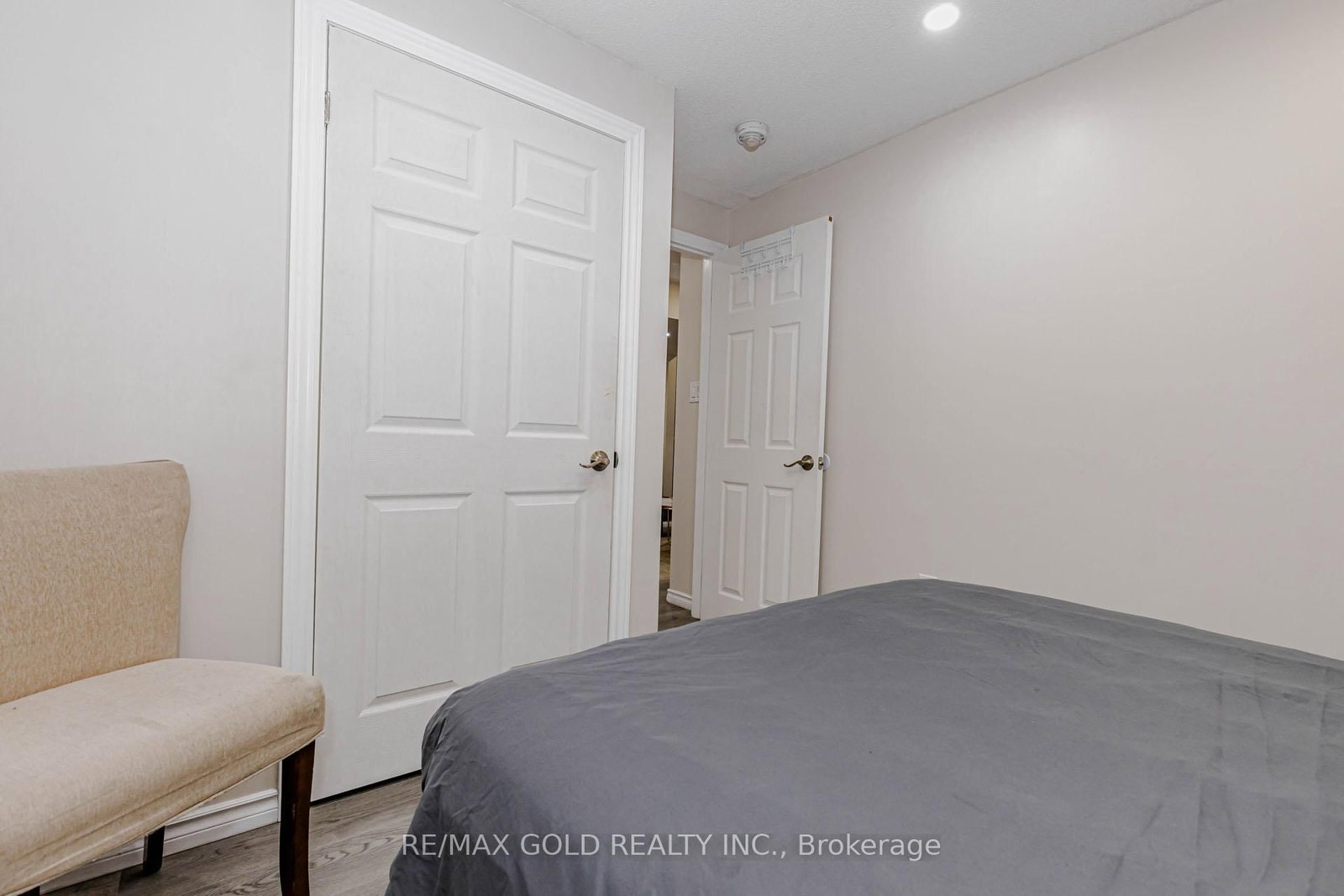 566 Bessborough Drive • Milton, ON photo 45