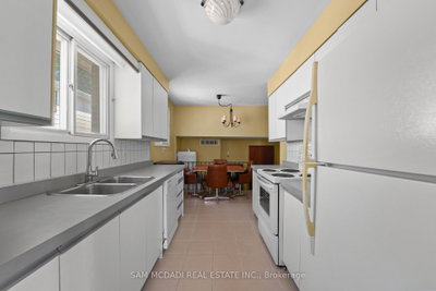2644 Altadena Court • Mississauga, ON photo 9