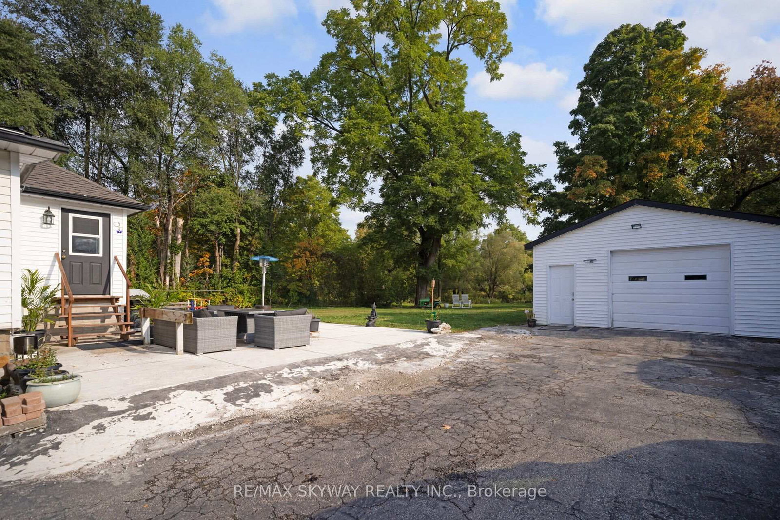 45 Confederation Street • Halton Hills, ON photo 10