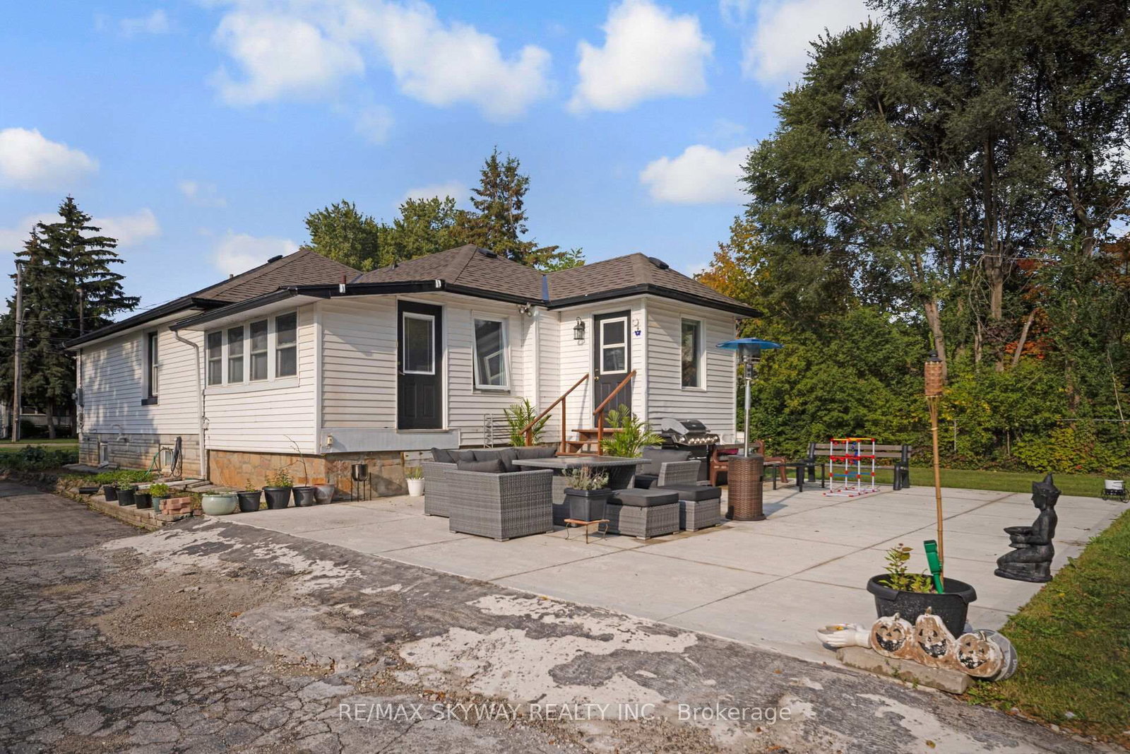 45 Confederation Street • Halton Hills, ON photo 11