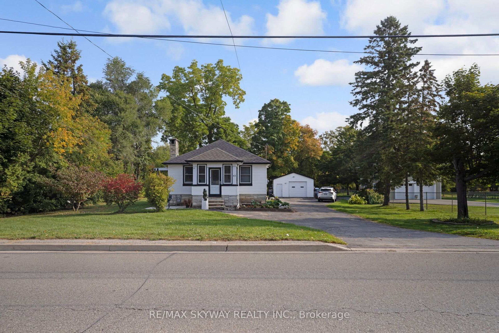 45 Confederation Street • Halton Hills, ON photo 5