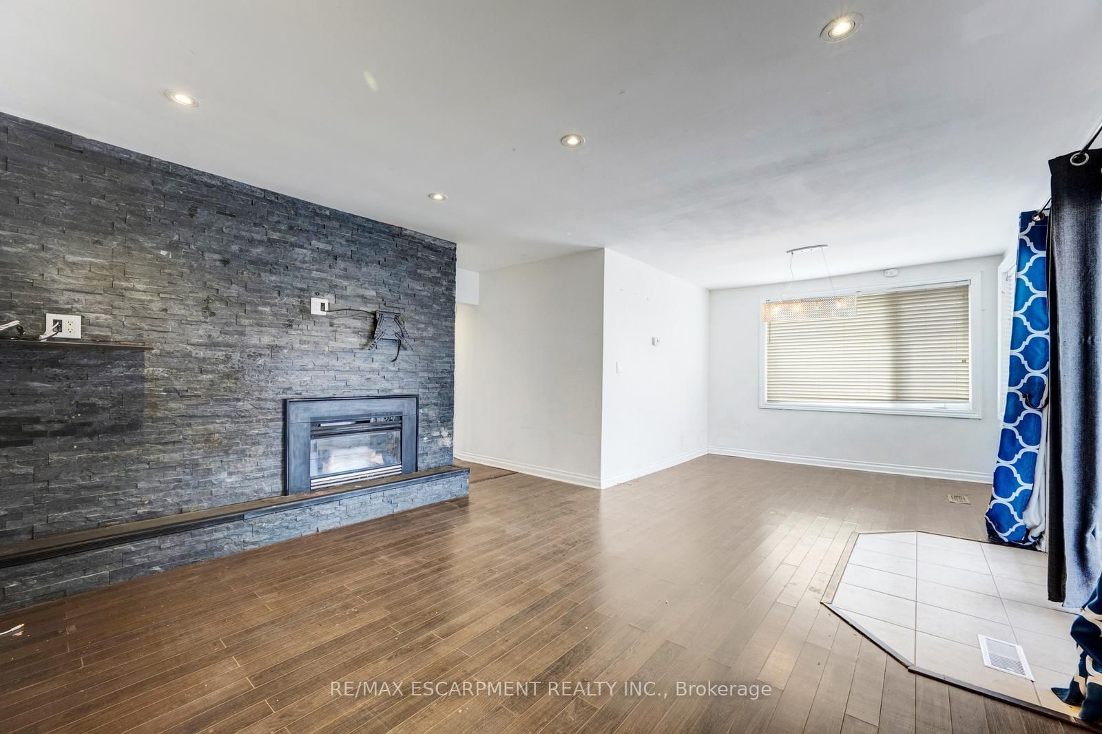 16 Woodward Avenue • Brampton, ON photo 11