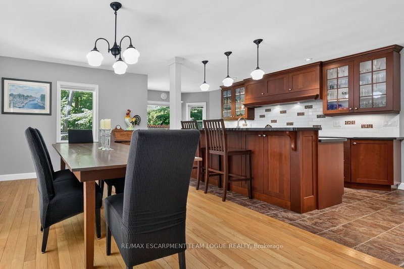 403 Donald Campbell Milton,ON L9T 1C1 — Photo 10