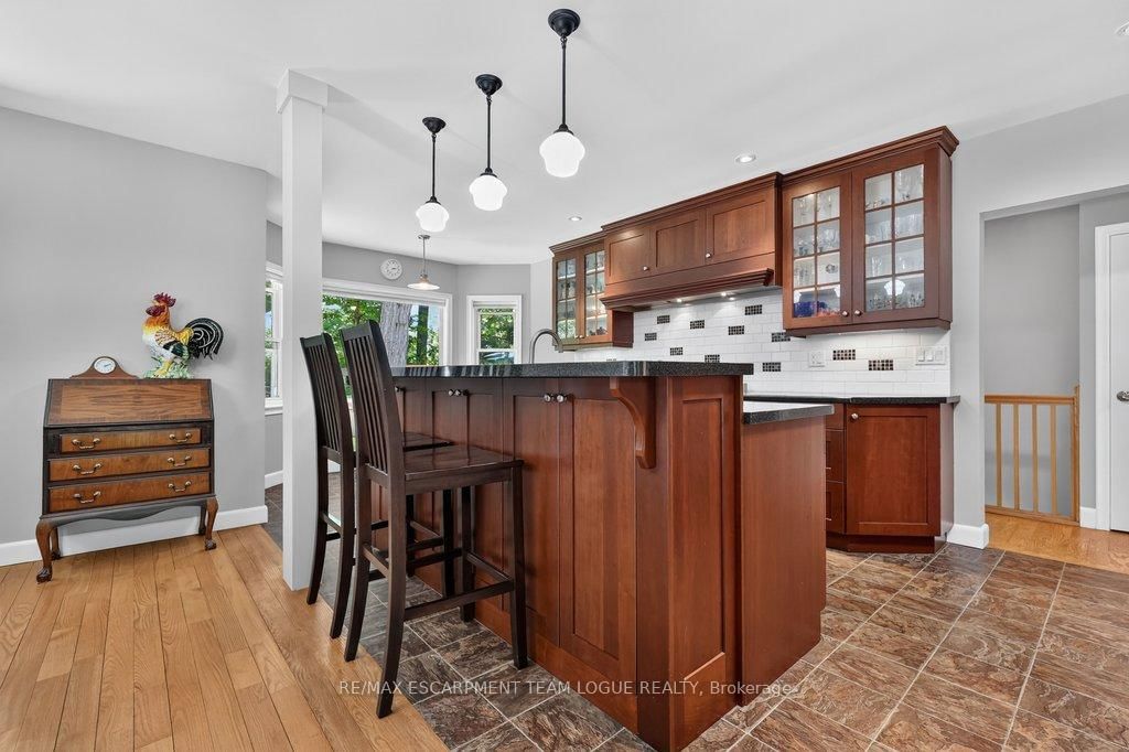 403 Donald Campbell Milton,ON L9T 1C1 — Photo 11