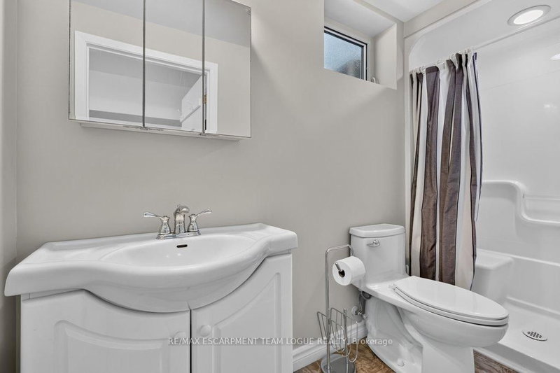 403 Donald Campbell Milton,ON L9T 1C1 — Photo 31