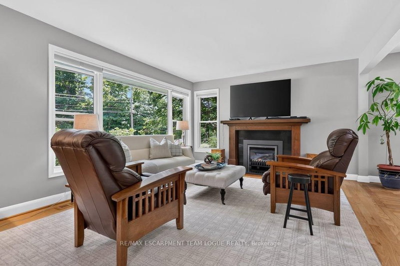 403 Donald Campbell Milton,ON L9T 1C1 — Photo 5