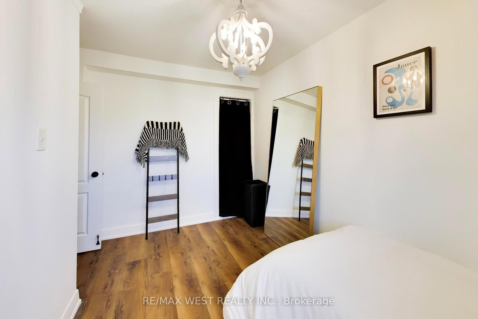 259 Sixth Street • Toronto, ON photo 22